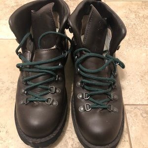 Danner Mountain Light II